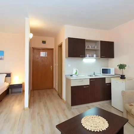 Apart Vechna R Σάνι Μπιτς