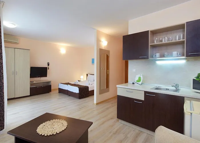 Vechna R Apartmanhotel